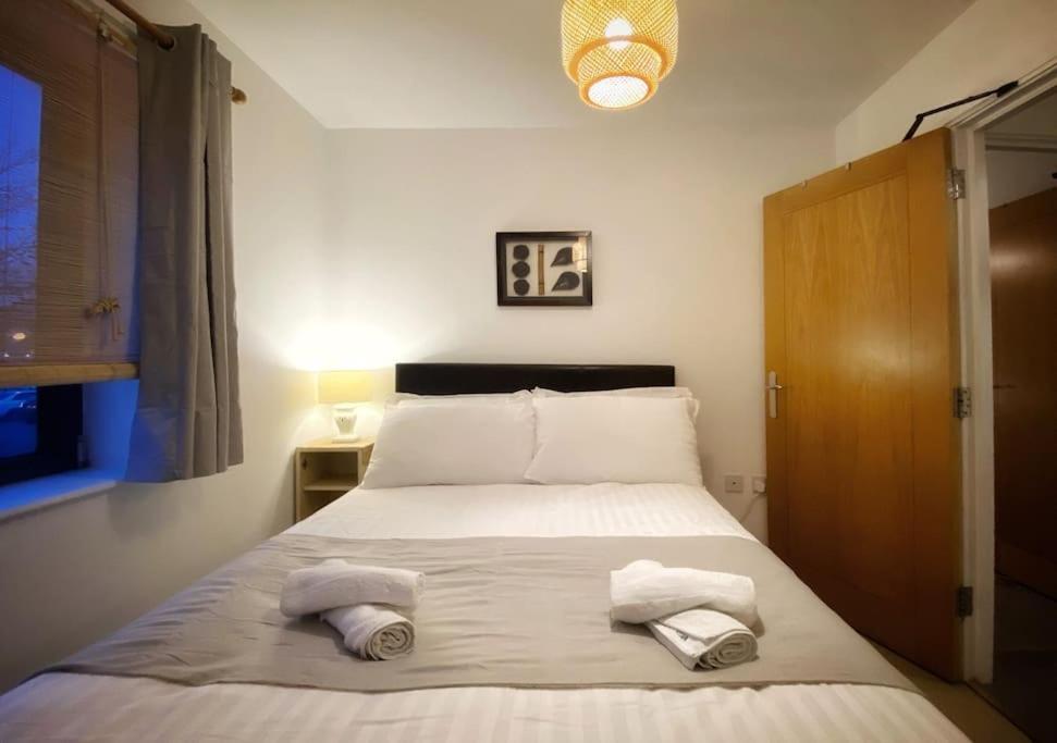 Japanese Style Muji Two-Bedroom Apt スウォンジー エクステリア 写真