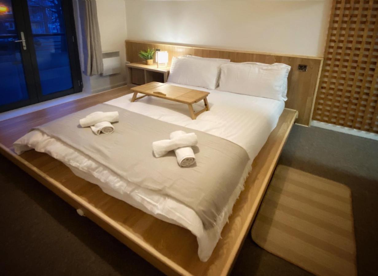 Japanese Style Muji Two-Bedroom Apt スウォンジー エクステリア 写真
